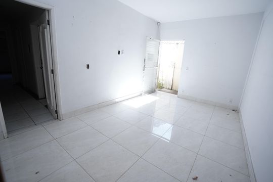 Casa para alugar com 4 quartos, 285m² em Setor Bueno, Goiânia