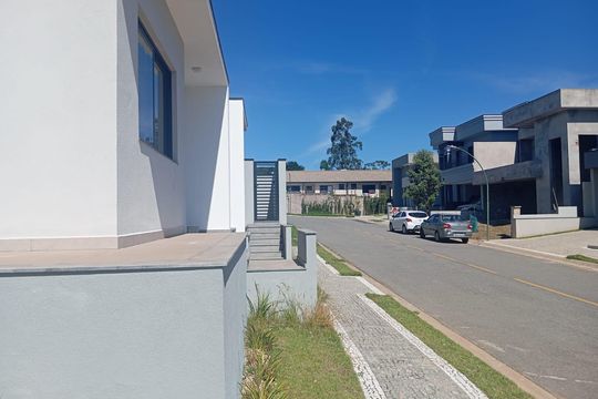 Casa de Condomínio à venda com 3 quartos, 320m² em Chácaras Alpina, Valinhos