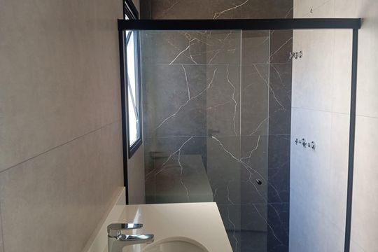 Casa de Condomínio à venda com 3 quartos, 320m² em Chácaras Alpina, Valinhos