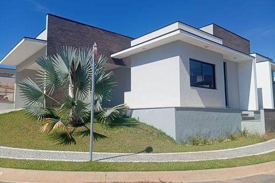 Casa de Condomínio à venda com 3 quartos, 320m² em Chácaras Alpina, Valinhos