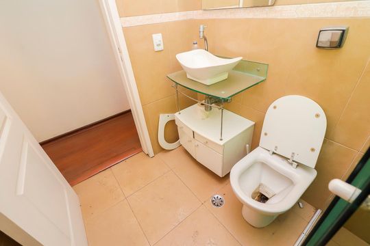 Banheiro 2 de casa à venda com 3 quartos, 155m² em Vila Pedroso, São Paulo