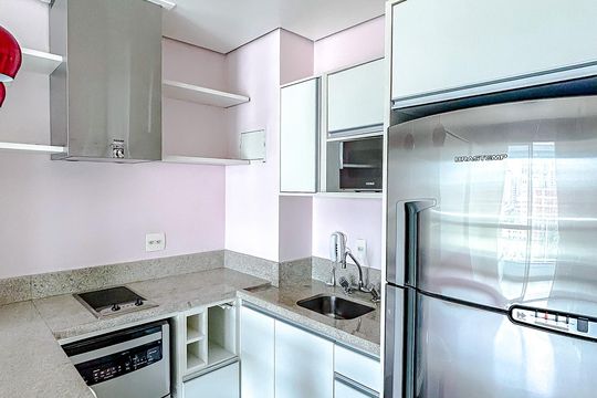 Cozinha de apartamento para alugar com 1 quarto, 35m² em Vila Gomes Cardim, São Paulo
