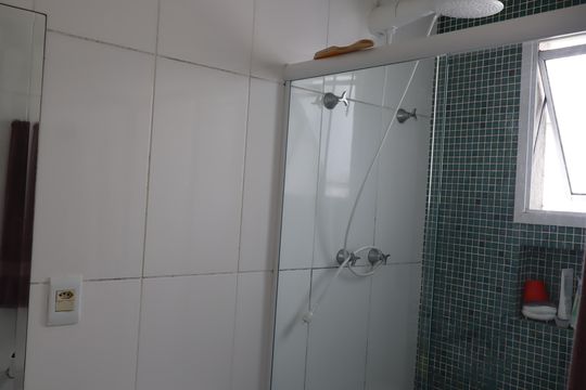 Casa à venda com 3 quartos, 100m² em Vila Lucia, São Paulo