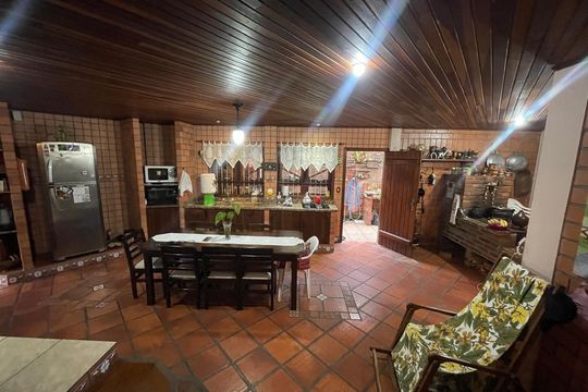 Casa à venda com 5 quartos, 390m² em Pinheiro, São Leopoldo