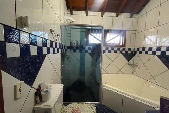 Casa à venda com 5 quartos, 390m² em Pinheiro, São Leopoldo