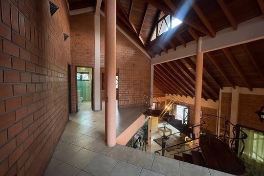 Casa à venda com 5 quartos, 390m² em Pinheiro, São Leopoldo