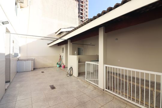 Quintal  de casa à venda com 3 quartos, 272m² em Nova Petrópolis, São Bernardo do Campo