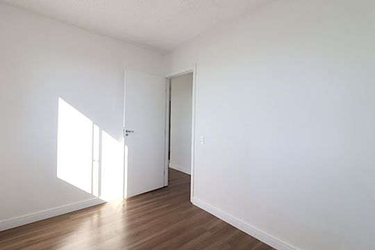 Quarto 1 de apartamento à venda com 2 quartos, 43m² em Rubem Berta, Porto Alegre