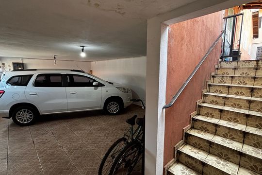 Garagem de casa à venda com 3 quartos, 225m² em Jardim Europa, Santo André