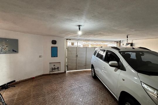 Garagem de casa à venda com 3 quartos, 225m² em Jardim Europa, Santo André