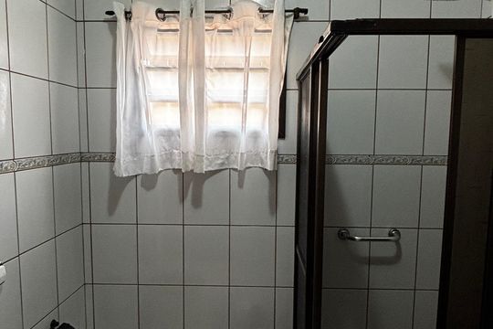 Banheiro de casa à venda com 3 quartos, 225m² em Jardim Europa, Santo André