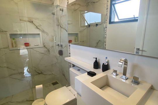 Casa de Condomínio à venda com 4 quartos, 406m² em Swiss Park, Campinas