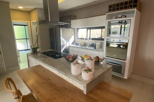 Casa de Condomínio à venda com 4 quartos, 406m² em Swiss Park, Campinas