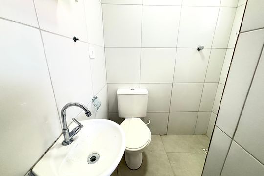 Banheiro de casa para alugar com 1 quarto, 42m² em Jardim Penha, São Paulo