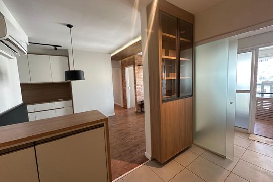 Cozinha de apartamento à venda com 2 quartos, 68m² em Empresarial 18 do Forte, Barueri