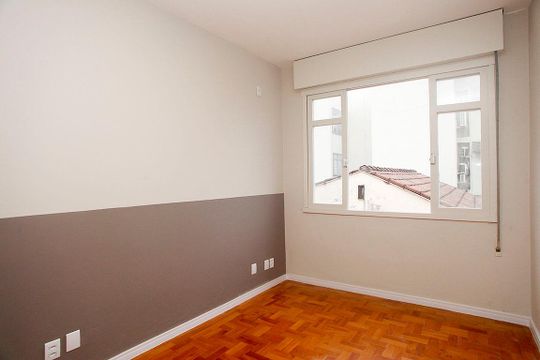 Quarto 1 de apartamento à venda com 2 quartos, 71m² em Auxiliadora, Porto Alegre