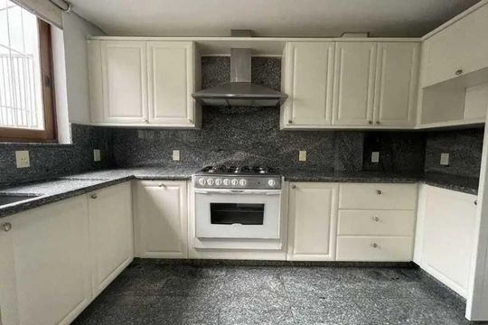 Cozinha de casa para alugar com 4 quartos, 486m² em Partenon, Porto Alegre