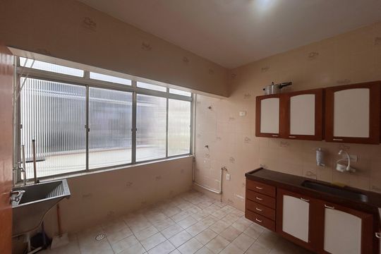 Cozinha e Área de Serviço de apartamento para alugar com 2 quartos, 67m² em Santo Amaro, São Paulo