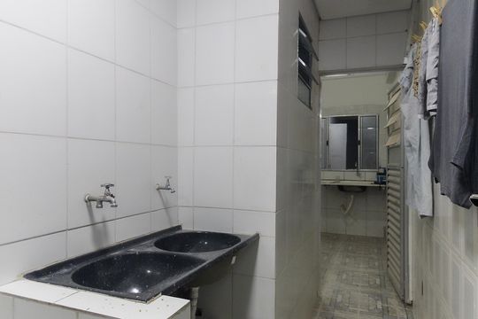 Área de Serviço de casa para alugar com 1 quarto, 59m² em Vila Lourdes, São Paulo