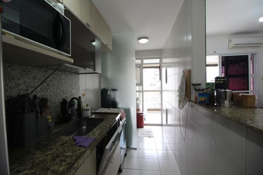Cozinha de apartamento para alugar com 2 quartos, 78m² em Barra Olímpica, Rio de Janeiro