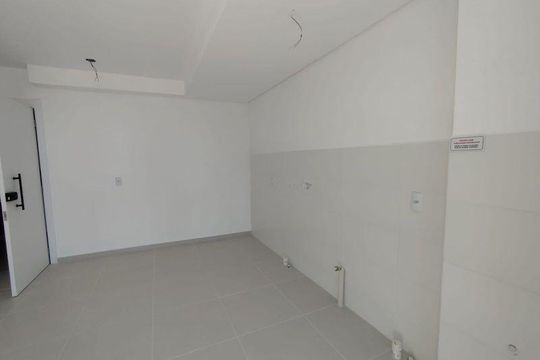 Sala / Cozinha de apartamento para alugar com 2 quartos, 52m² em Serraria, São José