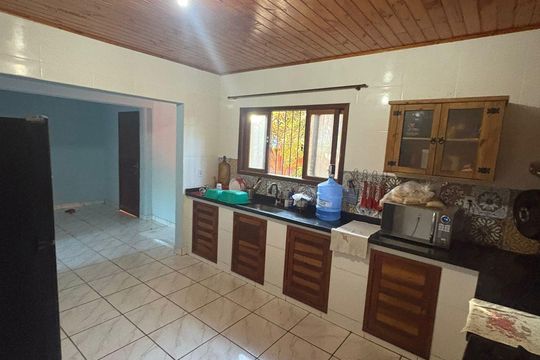 Cozinha de casa para alugar com 4 quartos, 480m² em São José de Imbassai, Maricá