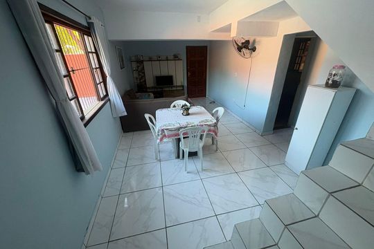 Sala de casa para alugar com 4 quartos, 480m² em São José de Imbassai, Maricá