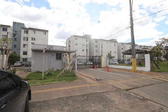 Fachada de apartamento para alugar com 2 quartos, 48m² em Guajuviras, Canoas