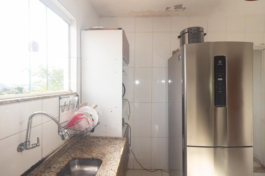 Cozinha de casa para alugar com 2 quartos, 80m² em Campo Grande, Rio de Janeiro