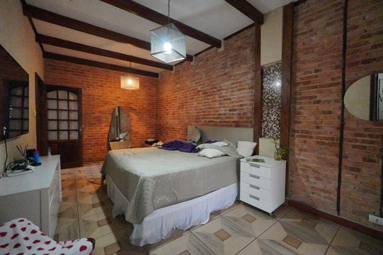 Casa à venda com 3 quartos, 180m² em Vila Mariana, São Paulo