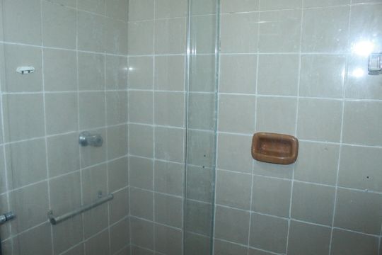Banheiro social de apartamento à venda com 1 quarto, 45m² em Vila Buarque, São Paulo