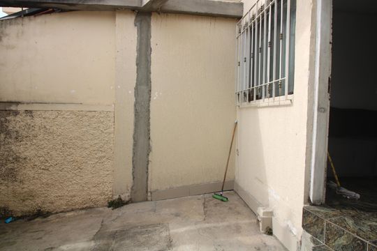 Garagem de casa à venda com 2 quartos, 62m² em Cangaiba, São Paulo