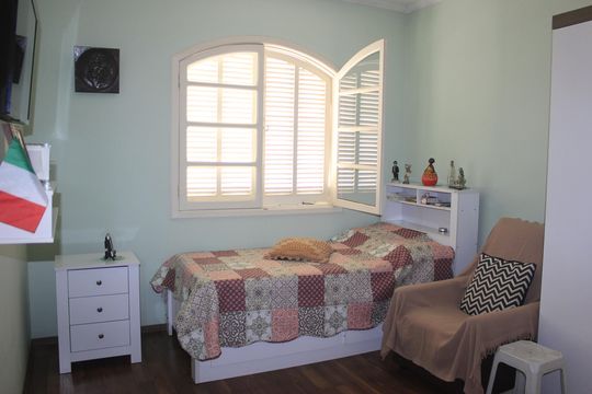 Quarto 4 de casa à venda com 4 quartos, 180m² em Vila Ristori, Guarulhos