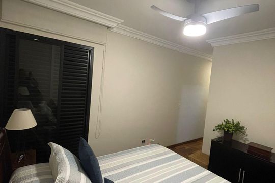 Quarto de apartamento à venda com 3 quartos, 178m² em Moema, São Paulo