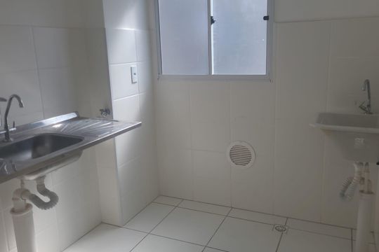Cozinha de apartamento para alugar com 2 quartos, 47m² em Padre Miguel, Rio de Janeiro