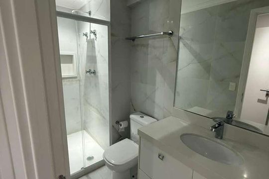 Banheiro de apartamento à venda com 3 quartos, 96m² em Alphaville Empresarial, Barueri