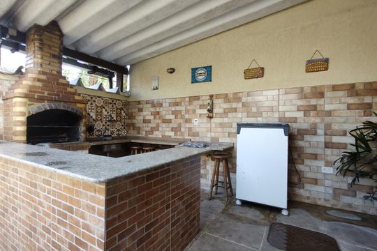 Área comum de casa de condomínio à venda com 5 quartos, 218m² em Taquara, Rio de Janeiro