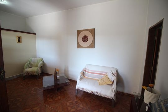 Sala de casa à venda com 4 quartos, 434m² em Lindéia, Contagem