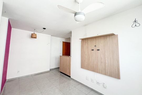 Sala de apartamento para alugar com 2 quartos, 42m² em Jardim Iris, São Paulo