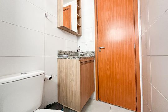Banheiro de apartamento para alugar com 2 quartos, 42m² em Jardim Iris, São Paulo