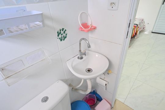Banheiro Social  de kitnet/studio para alugar com 1 quarto, 25m² em Vila Clementino, São Paulo