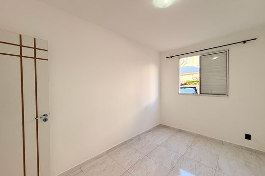 Quarto 1 de apartamento à venda com 2 quartos, 55m² em Recanto Quarto Centenario, Jundiaí