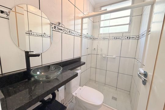 Banheiro Social de apartamento à venda com 2 quartos, 55m² em Recanto Quarto Centenario, Jundiaí