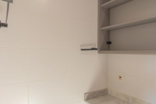 Banheiro da Suíte de apartamento para alugar com 2 quartos, 61m² em Marechal Rondon, Canoas