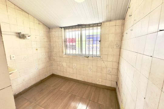 Área de serviço de casa à venda com 2 quartos, 70m² em Parque Pedro II, Belo Horizonte