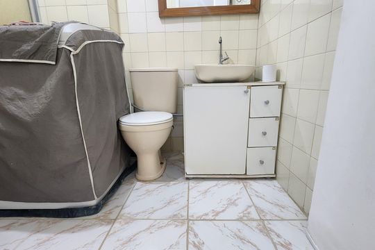 Banheiro  de apartamento para alugar com 1 quarto, 50m² em Brotas, Salvador