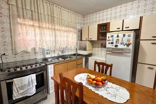 Casa à venda com 3 quartos, 200m² em Jardim São Luís, São Paulo