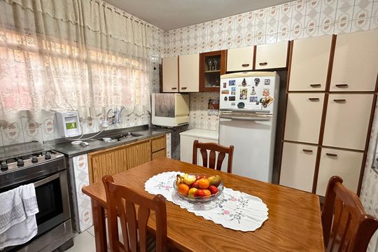 Casa à venda com 3 quartos, 200m² em Jardim São Luís, São Paulo
