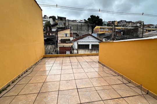 Casa à venda com 3 quartos, 200m² em Jardim São Luís, São Paulo
