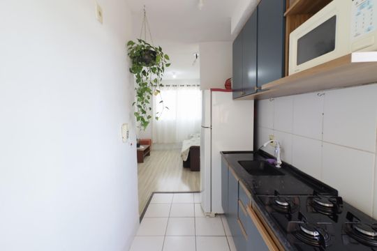 Cozinha e Área de Serviço de apartamento à venda com 2 quartos, 44m² em São Pedro, Osasco